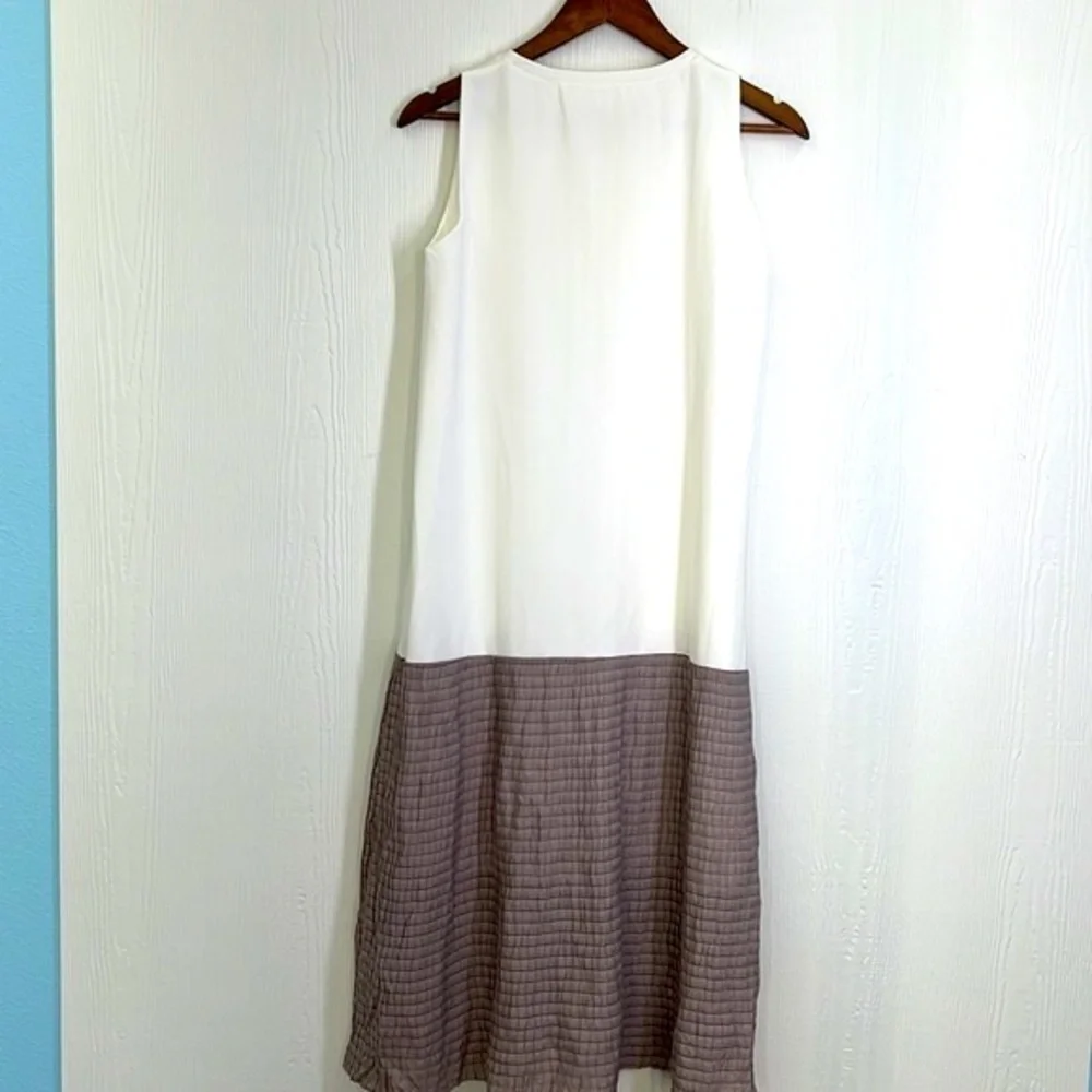 Rococo - Two Toned White And Grey Lined Sleeveless Maxi Dress Size Small